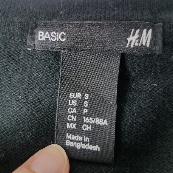 H&M Black Button Down Cardigan Sweater - Picture 5 of 8